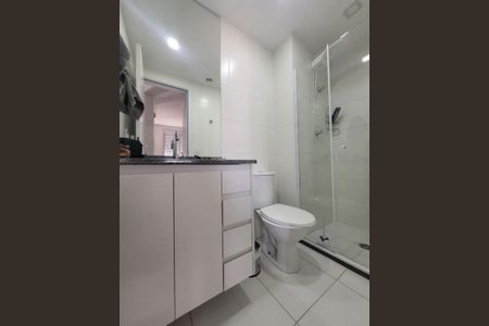 Banheiro de apartamento à venda com 1 quarto, 28m² em República, São Paulo
