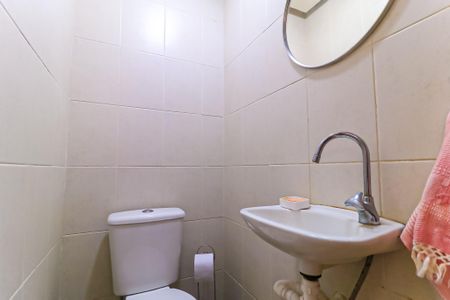 Casa para alugar com 86m², 2 quartos e 1 vaga Casa para alugar com 86m², 2 quartos e 1 vagaLavabo