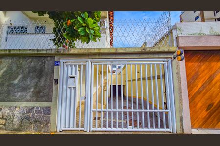 Casa para alugar com 86m², 2 quartos e 1 vaga Casa para alugar com 86m², 2 quartos e 1 vagaFachado do condomínio