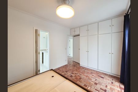 Suíte  de apartamento à venda com 3 quartos, 125m² em Vila Olímpia, São Paulo