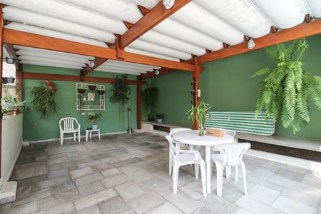 Apartamento para alugar com 125m², 3 quartos e 2 vagas Apartamento para alugar com 125m², 3 quartos e 2 vagasÁrea comum