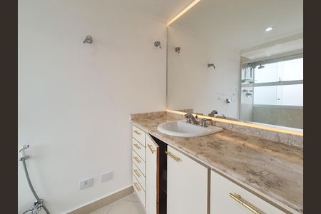 Apartamento para alugar com 125m², 3 quartos e 2 vagas Apartamento para alugar com 125m², 3 quartos e 2 vagasBanheiro da Suíte