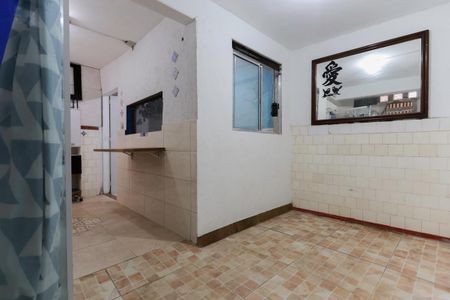Sala e área de serviço de casa para alugar com 1 quarto, 24m² em Santana, São Paulo