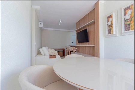 Apartamento para alugar com 65m², 2 quartos e 1 vaga Apartamento para alugar com 65m², 2 quartos e 1 vagaSala de Jantar