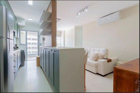 Apartamento para alugar com 65m², 2 quartos e 1 vaga Apartamento para alugar com 65m², 2 quartos e 1 vagaCozinha