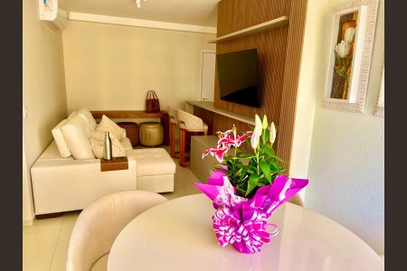 Apartamento para alugar com 65m², 2 quartos e 1 vaga Apartamento para alugar com 65m², 2 quartos e 1 vagaSala