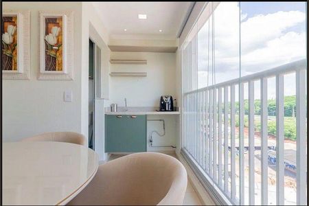 Apartamento para alugar com 65m², 2 quartos e 1 vaga Apartamento para alugar com 65m², 2 quartos e 1 vagaVaranda