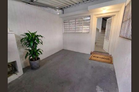Casa à venda com 68m², 2 quartos e 1 vagaÁrea externa
