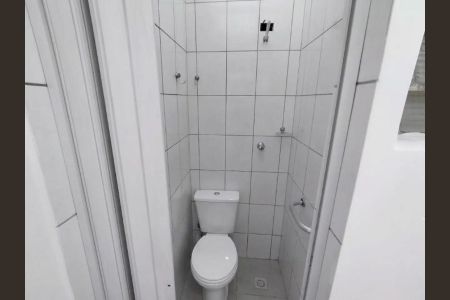 Banheiro de casa à venda com 2 quartos, 68m² em Vila Antonieta, São Bernardo do Campo