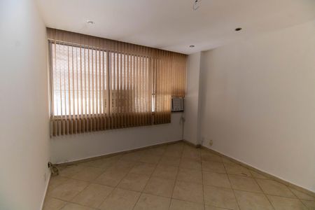 Sala de apartamento para alugar com 2 quartos, 70m² em Santa Rosa, Niterói