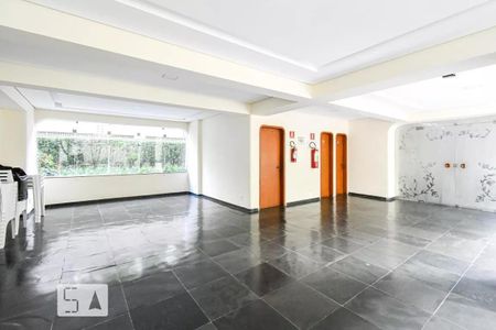 Apartamento à venda com 35m², 1 quarto e 1 vaga Apartamento à venda com 35m², 1 quarto e 1 vagaÁrea comum - Salão de festas