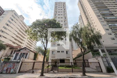 Apartamento à venda com 35m², 1 quarto e 1 vaga Apartamento à venda com 35m², 1 quarto e 1 vagaFachada