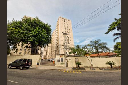 Apartamento para alugar com 49m², 2 quartos e 1 vaga Apartamento para alugar com 49m², 2 quartos e 1 vagaFachada