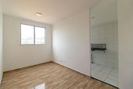 Sala de apartamento para alugar com 2 quartos, 49m² em Rocha Miranda, Rio de Janeiro