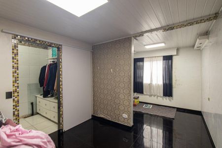 Casa à venda com 134m², 3 quartos e 2 vagas Casa à venda com 134m², 3 quartos e 2 vagasQuarto 2 Suite
