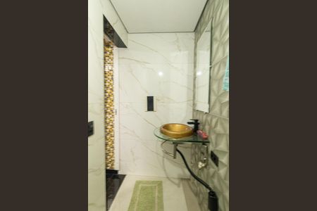 Casa à venda com 134m², 3 quartos e 2 vagas Casa à venda com 134m², 3 quartos e 2 vagasBanheiro da Suite