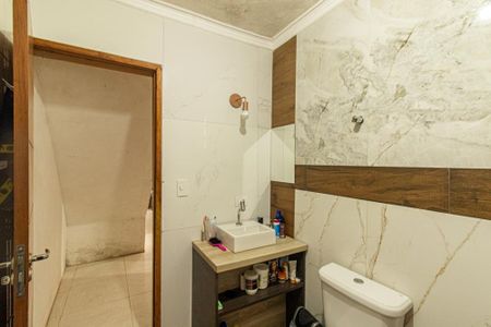 Casa à venda com 134m², 3 quartos e 2 vagas Casa à venda com 134m², 3 quartos e 2 vagasBanheiro Social