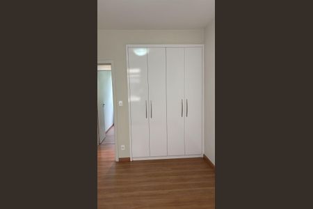 Quarto de apartamento para alugar com 3 quartos, 86m² em Vila Ermelinda, Belo Horizonte