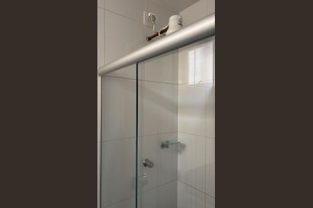 Banheiro de apartamento para alugar com 3 quartos, 86m² em Vila Ermelinda, Belo Horizonte