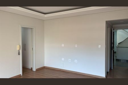 Sala de apartamento para alugar com 3 quartos, 86m² em Vila Ermelinda, Belo Horizonte