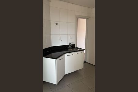 Cozinha de apartamento para alugar com 3 quartos, 86m² em Vila Ermelinda, Belo Horizonte