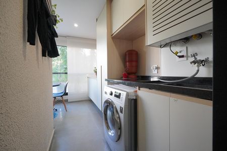 Apartamento à venda com 71m², 2 quartos e 1 vagaÁrea de Serviço