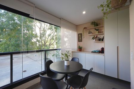 Apartamento à venda com 71m², 2 quartos e 1 vagaVaranda