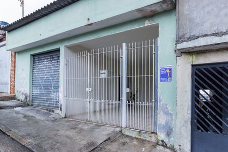 Casa para alugar com 70m², 2 quartos e 1 vaga Casa para alugar com 70m², 2 quartos e 1 vagaFachada