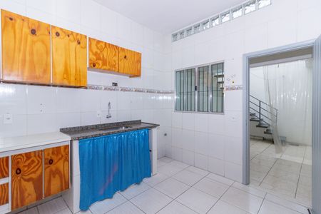 Casa para alugar com 70m², 2 quartos e 1 vaga Casa para alugar com 70m², 2 quartos e 1 vagaCozinha