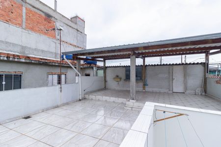 Casa para alugar com 70m², 2 quartos e 1 vaga Casa para alugar com 70m², 2 quartos e 1 vagaVaranda