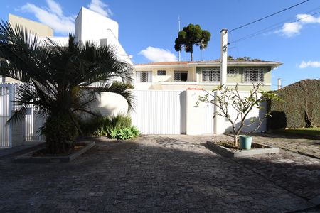 Casa para alugar com 166m², 3 quartos e 2 vagasFachada