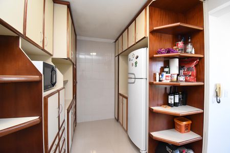 Casa para alugar com 166m², 3 quartos e 2 vagasCozinha