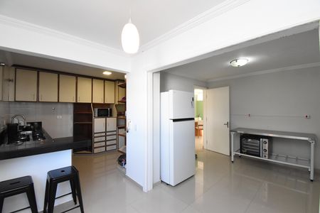 Casa para alugar com 166m², 3 quartos e 2 vagasCozinha