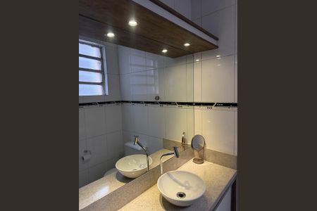 Apartamento para alugar com 56m², 2 quartos e sem vaga Apartamento para alugar com 56m², 2 quartos e sem vagaBanheiro