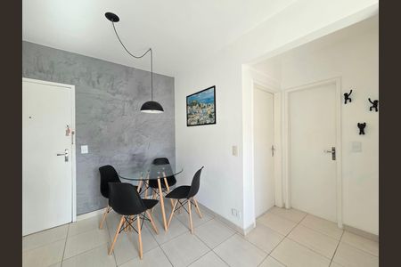 Apartamento à venda com 48m², 1 quarto e 1 vagaSala
