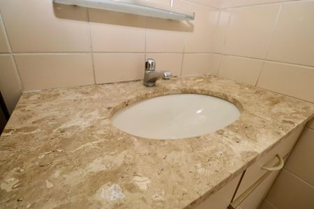 Apartamento para alugar com 98m², 2 quartos e 2 vagasBanheiro