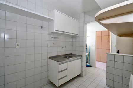 Apartamento para alugar com 98m², 2 quartos e 2 vagasCozinha