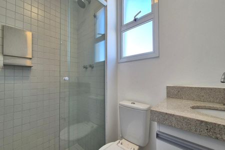 Apartamento à venda com 56m², 2 quartos e 1 vaga Apartamento à venda com 56m², 2 quartos e 1 vagaBanheiro da Suíte