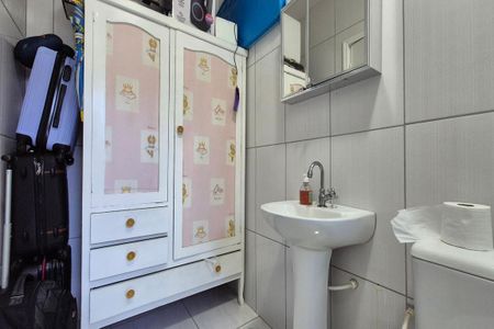 Casa para alugar com 238m², 4 quartos e 3 vagas Casa para alugar com 238m², 4 quartos e 3 vagasBanheiro da Suíte
