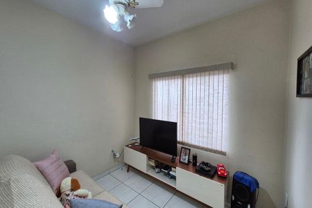 Casa para alugar com 238m², 4 quartos e 3 vagas Casa para alugar com 238m², 4 quartos e 3 vagasSala