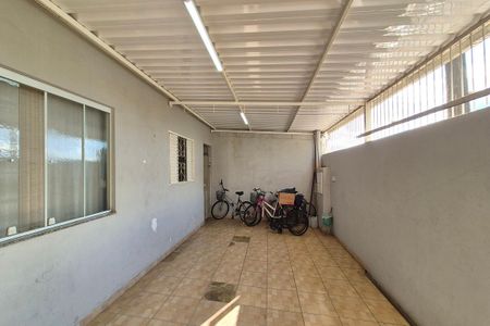 Casa para alugar com 238m², 4 quartos e 3 vagas Casa para alugar com 238m², 4 quartos e 3 vagasGaragem