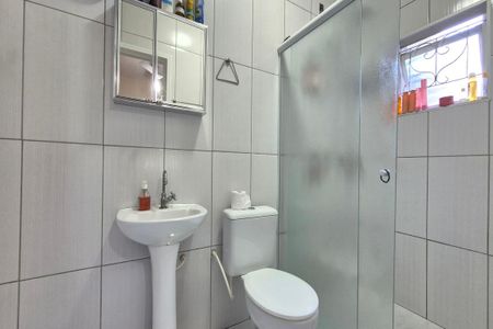 Casa para alugar com 238m², 4 quartos e 3 vagas Casa para alugar com 238m², 4 quartos e 3 vagasBanheiro da Suíte