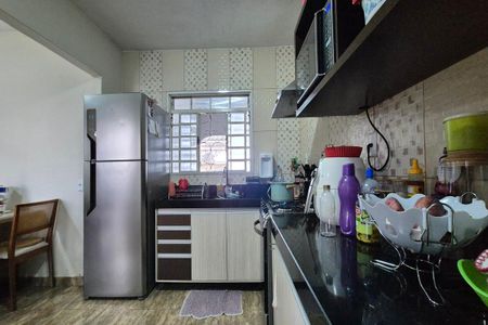 Casa para alugar com 238m², 4 quartos e 3 vagas Casa para alugar com 238m², 4 quartos e 3 vagasCozinha