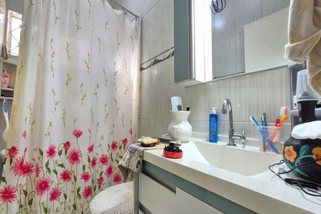 Casa para alugar com 238m², 4 quartos e 3 vagas Casa para alugar com 238m², 4 quartos e 3 vagasBanheiro