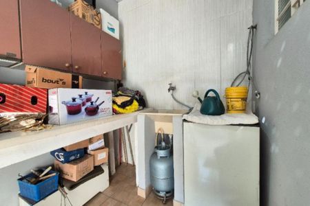 Casa para alugar com 238m², 4 quartos e 3 vagas Casa para alugar com 238m², 4 quartos e 3 vagasÁrea de Serviço