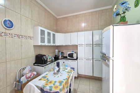 Casa para alugar com 238m², 4 quartos e 3 vagas Casa para alugar com 238m², 4 quartos e 3 vagasCozinha