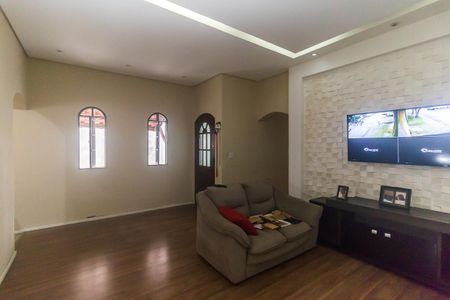 Sala de casa para alugar com 3 quartos, 152m² em Jardim Santa Luiza, Poá