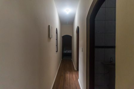 Casa para alugar com 152m², 3 quartos e 5 vagas Casa para alugar com 152m², 3 quartos e 5 vagasCorredor