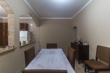 Casa para alugar com 152m², 3 quartos e 5 vagas Casa para alugar com 152m², 3 quartos e 5 vagasSala de Jantar