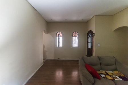 Sala de casa para alugar com 3 quartos, 152m² em Jardim Santa Luiza, Poá